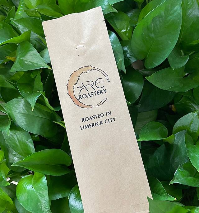 المصنع مباشرة مخصص كيس فول القهوة الجانب مجمعة رباعية ختم كيس أكياس القهوة ورقة البني مع صمام