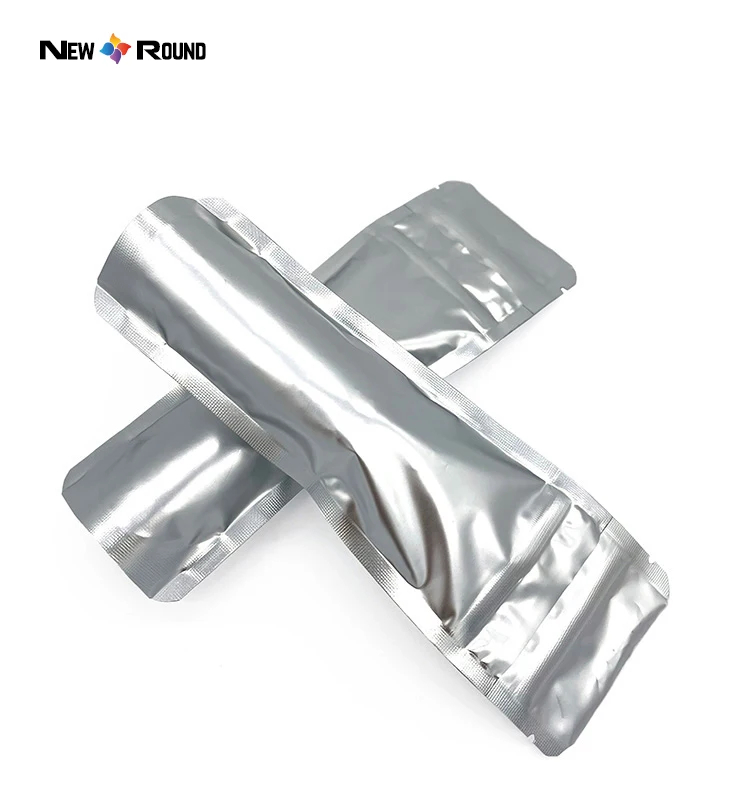 حقيبة مايلر مقاومة للأطفال باللون الفضي غير اللامع مع شعار بلاستيك مقاوم للحرارة وسحاب ناعم الملمس وسحاب مقاوم للرائحة